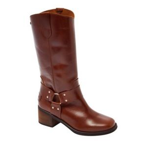 Musse & Cloud Powers Boot